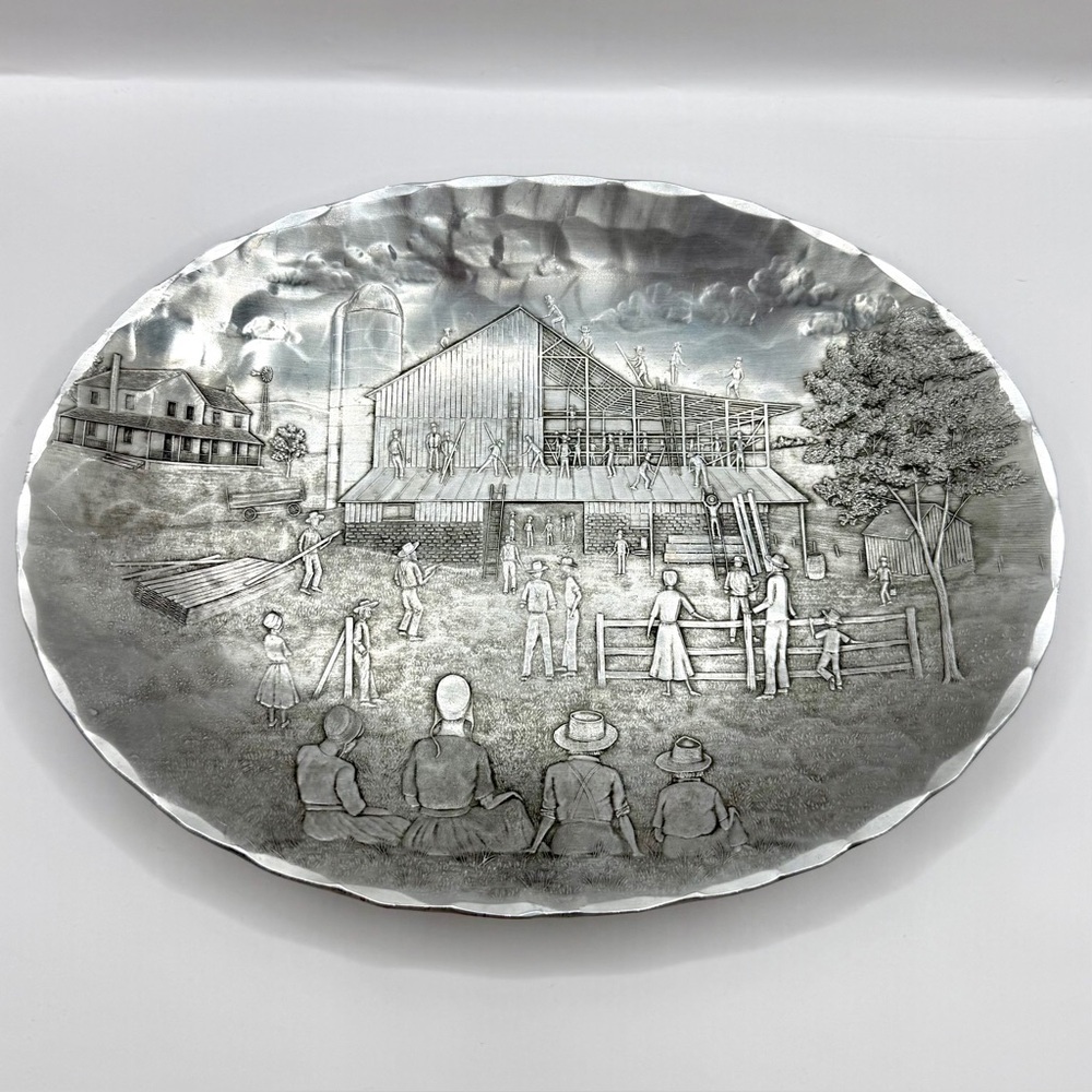 VTG Wendell August Forge 75th Anniversary Amish Barn Raising‎ Tray